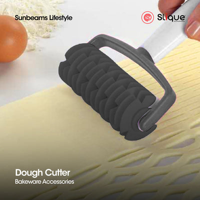 SLIQUE Premium Lattice Roller Dough Cutter