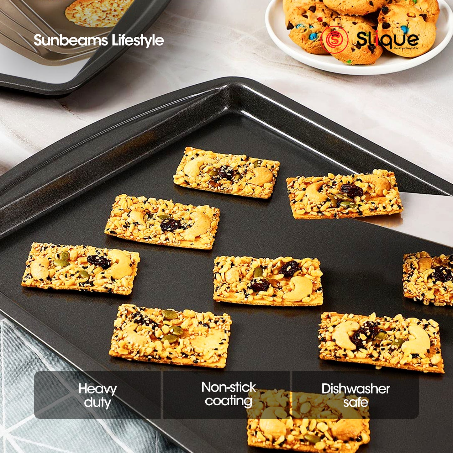 SLIQUE Premium Non-stick Cookie Sheet, Cookie Tray, Baking Pan
