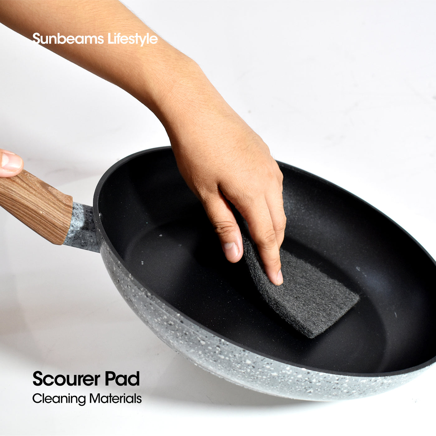 SCRUBZ Premium Scourer Pads Set of 12 Cleaning Material 14.9 x 9 x 2 cm Made of Polyester